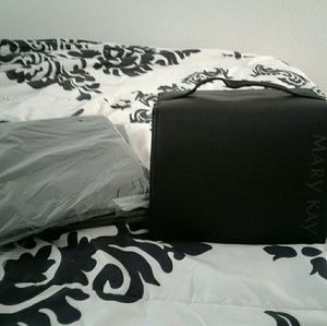 Mary kay travel Makeup bag